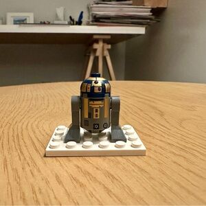 LEGO Star Wars Astromech Droid, R8-B7 Minifigure